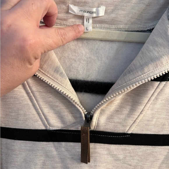 Maurices- Quarter Zip Hoodie- Womens- Size Large - Picture 2 of 5